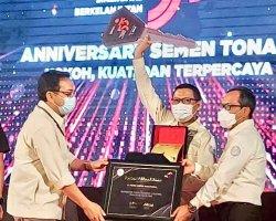 PT Prima Karya Manunggal Kembali Raih Penghargaan Distributor Terbaik di HUT ke-53 PT Semen Tonasa