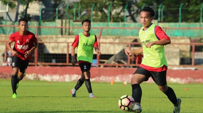 Pemain Muda Rafid Habibie Ikut Latihan Bersama Tim Senior PSM