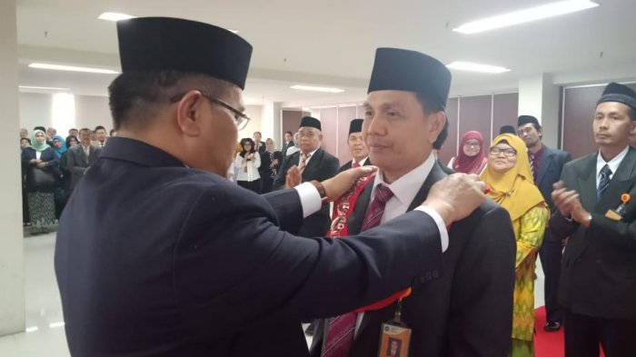 Rektor UNM Lantik 22 Pejabat, FIP Dipimpin Dekan Muda