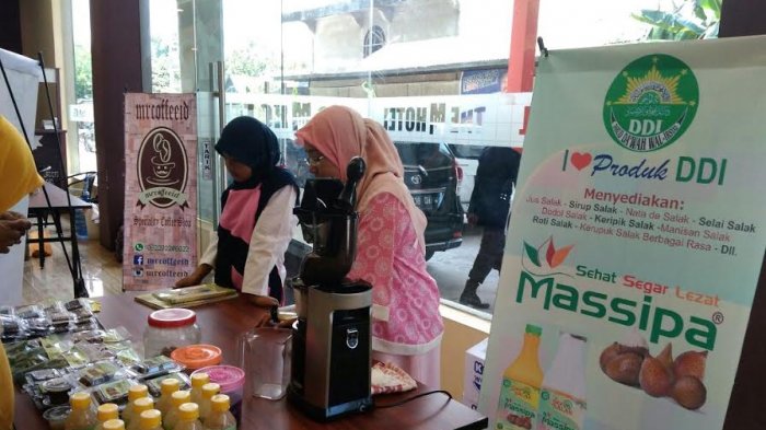 Keren, Pesantren DDI Kaballangang Pinrang Pamer Produk Olahan Salak