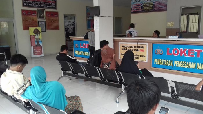 Hari Pertama Pemberlakuan PP 60 Tahun 2016, Begini Suasana Kantor Samsat Enrekang