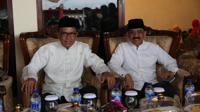 Nurdin Abdullah dan Tanribali Lamo Konsolidasi Relawan - sang-pengabdi-jalan-haji-ba_20170205_233240.jpg