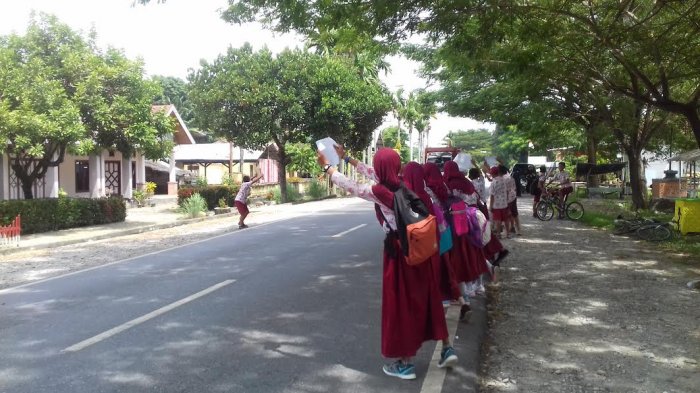 Seragam Sekolah Gratis Luwu Timur Tak Kunjung Dibagikan, Orangtua Siswa Bilang Ini