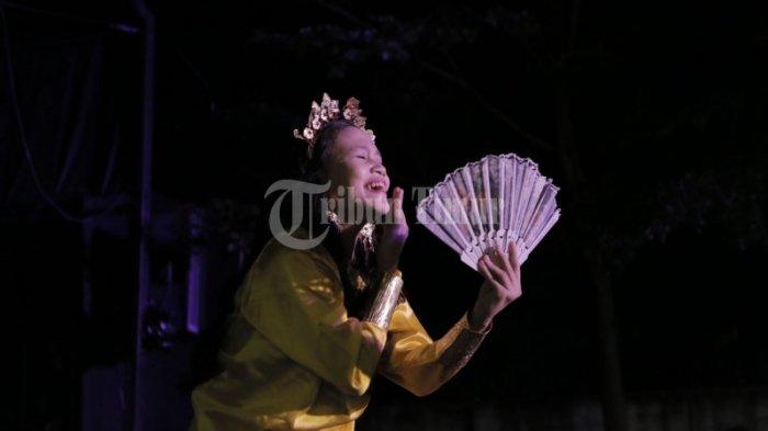 Alat dan Cara Membuat Limbah Kertas Jadi Kerajinan Tangan