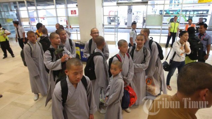 FOTO: Meriahkan Puncak HUT Tribun Timur, Tim Shaolin China Tiba di Makassar - shaolin1_20180308_151009.jpg