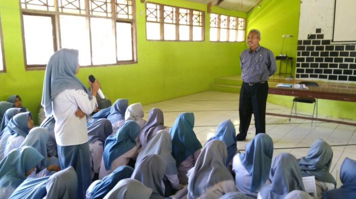 Genjot Partisipasi Pemilih Pemula, KPU Enrekang Sosialisasi di 35 Sekolah