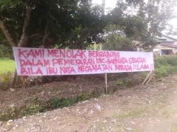 Ada Spanduk Tolak Lara Jadi Ibu Kota Kecamatan Baebunta Selatan