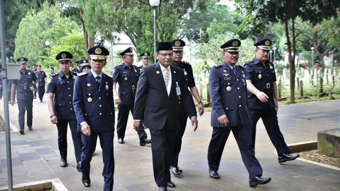 FOTO: Peringati Hari Bhakti, Kanwil Kemenkumham Sulsel Gelar Tabur Bunga - tab2s_20180124_173507.jpg