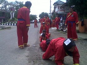 Ribuan Pendekar Tapak Suci Siap Lawan Guna Guna