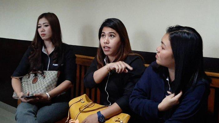 Video Story Cari Tempat Makan Berujung Sial, Ponsel Wanita di Makassar Dijambret