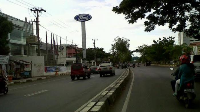 Pukul 16.20 Wita, Jl AP Pettarani Depan Kantor Bawaslu Sulsel Lengang