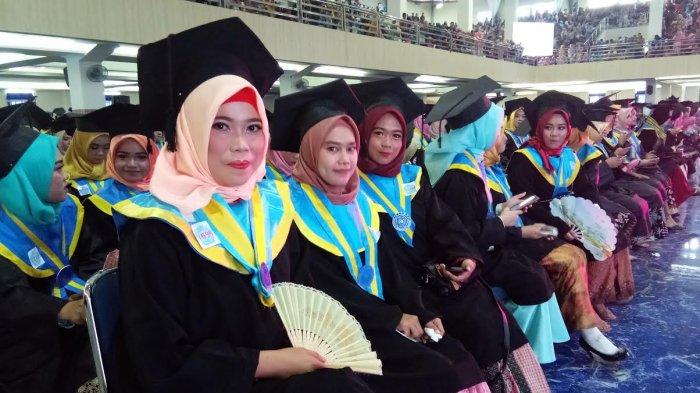Unismuh Makassar Kukuhkan 2.063 Alumni
