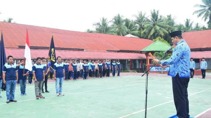 Warga Binaan Rutan Kelas IIB Enrekang Upacara Harkitnas