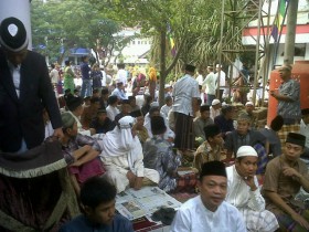 Kampus Unismuh Makassar Jadi Lautan Manusia