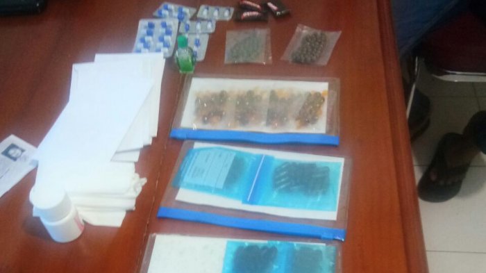 Polisi Amankan 2 WNA di Pulau Sembilan