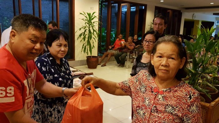 Yayasan Abdi Sosial Bagi Bingkisan Imlek