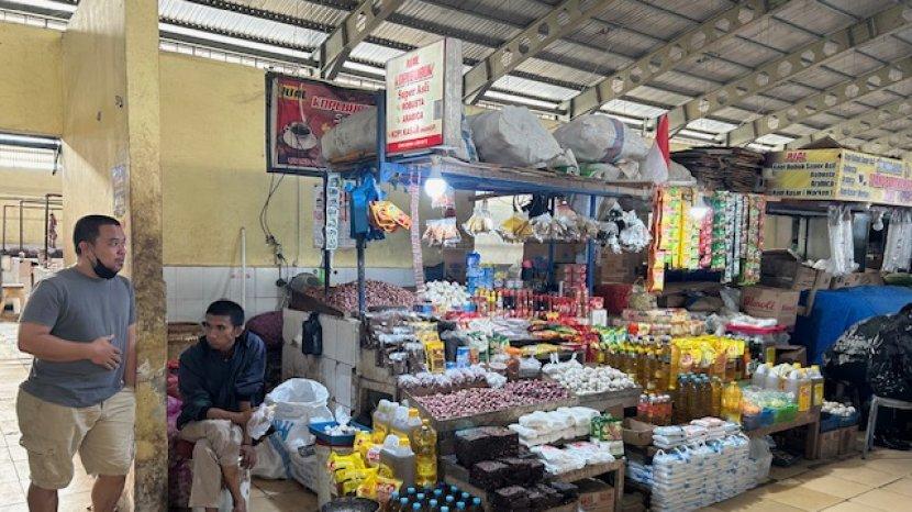 Harga Bahan Pokok Melonjak di Pasar Tramo Maros, Bawang Merah Kini Rp40 Ribu