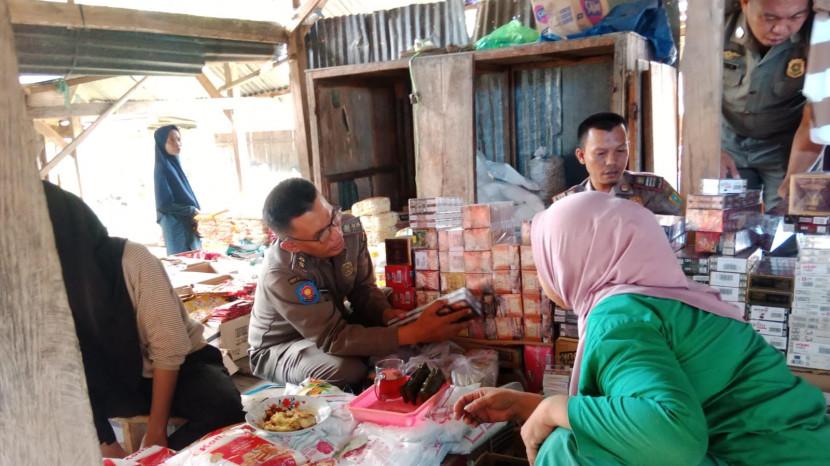 Peredaran Rokok Ilegal di Maros Semakin Marak, Tawarkan Harga Murah dan Mudah  Didapat - Tribun-timur.com