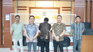 2025-09-29-Kejari-Wajo-Tetapkan-AT-Tersangka.jpg