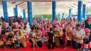 2025-10-14-makan-telur.jpg
