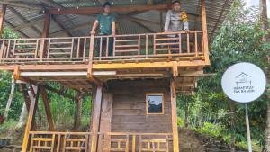 2025-10-28-homestay.jpg