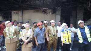 20250916-Dewi-didampingi-sejumlah-pejabat-eksekutif.jpg