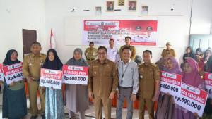 20250923-Bupati-Takalar-bantuan-PKH-1.jpg20250923-Bupati-Takalar-2.jpg20250923-Bupati-Takalar-3.jpg