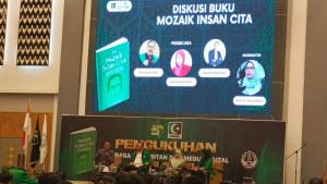 20250927_BEDAH-BUKU_bedah-buku-mozaik-insan-cita-2025.jpg