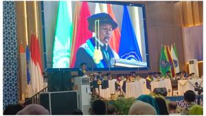 20250929-Prof-Rukli-saat-dikukuhkan-menjadi-guru-besar-Unismuh-6.jpg