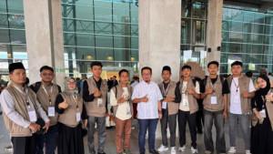 20250930-Penyambutan-kafilah-MQKN-di-Bandara-Sultan-Hasanuddin.jpg