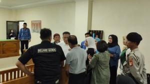 20251001-Annar-Salahuddin-Sampetoding-menyapa-kerabatnya.jpg