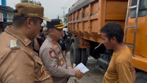 20251007-Razia-Truk-Tambang.jpg