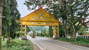 20251014-gerbang-batas-Kabupaten-Enrekang.jpg