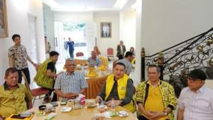 20251112-Munafri-Arifuddin-bareng-kader-Golkar.jpg