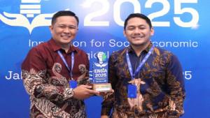 20251709-ENSIA-Award-2025-Jamaluddin.jpg