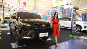 20253009-Toyota-Fortuner-pameran-Kalla-Toyota.jpg
