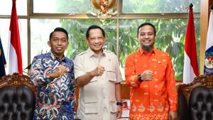 AUDIENSI-BUPATI-SIDRAP.jpg