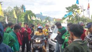 Aliansi-Wija-To-Luwu-menggelar-aksi-unjuk-rasa-pembentukan-Kabupaten-Luwu-Tengah.jpg