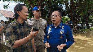 Andi-Baso-Tenriesa-berbaju-biru.jpg