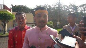 BENTENG-ROTTERDAM-Wakil-Menteri-Kebudaya-Giruing-Ganesha-saat-berkunjung.jpg