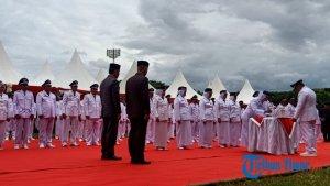 Bupati-Bone-Andi-Fahsar-M-Padjalangi-melantik-kepala-desa-se-Kabupaten-Bone.jpg