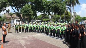 Bupati-Sidrap-melepas-tim-marching-band-SMP-Negeri-1-Pangsid.jpg