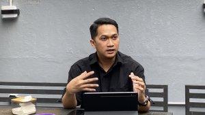 DUNIA-LITERASI-Kepala-Dinas-Perpustakaan-Kota-Makassar-A-Patiware-B-Djemma.jpg