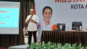 Deng-ical-jadi-ketua-PMI-makassar.jpg