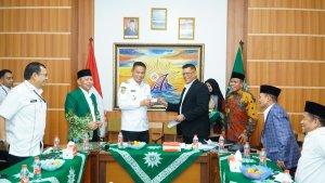Fadjry-Jufry-jadi-anggota-muhammadiyah.jpg