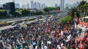 Foto-udara-menunjukkan-para-pengunjuk-rasa-memblokir-akses-3243.jpg