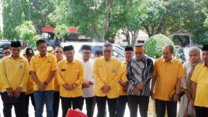 GOLKAR-SULSEL-Momen-Taufan-Pawe-kumpul-bareng-pengurus-Partai.jpg