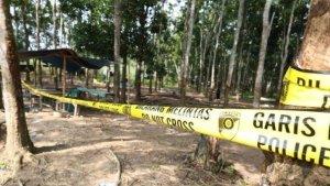 Gelanggang-sabung-ayam-di-Kampung-Dusun-Karang-Manik-4345.jpg