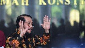 Hakim-MK-Anwar-Usman.jpg