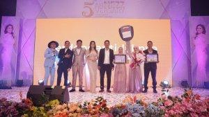 Jusa-Wahyuni-guru-honorer-memenangkan-hadiah-21314.jpg